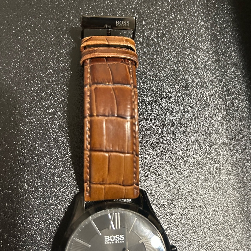 1513023' | BROWN CROC-EMBOSSED STRAP 3-HAND QUARTZ AMBASSADOR WATCH - Picture 3 of 5